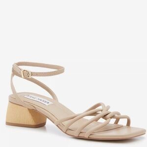 NWOT Steve Madden Abigail sandal